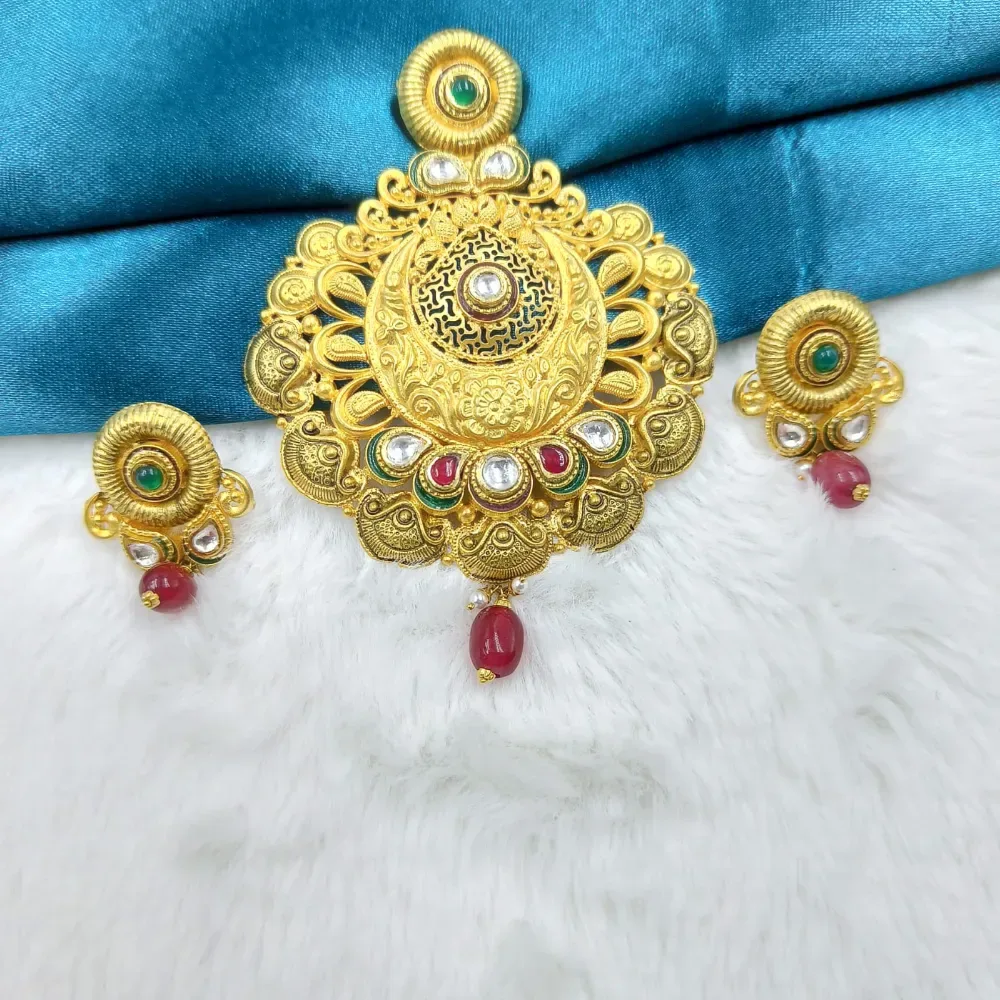 Pendant Set