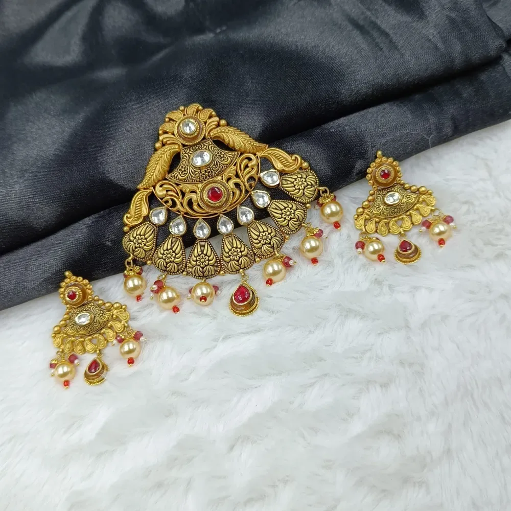 Pendant Set