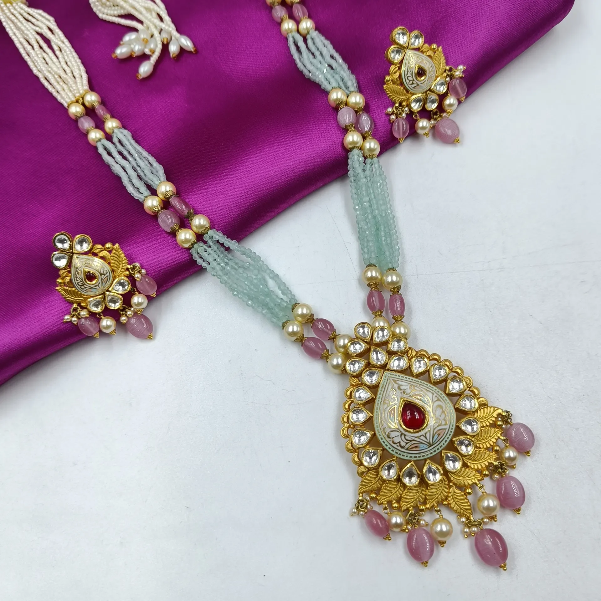 Antique Pendent Set