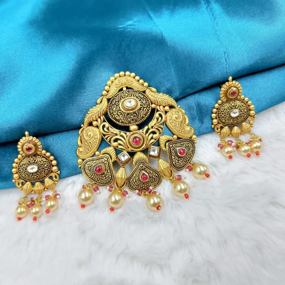 Pendant Set