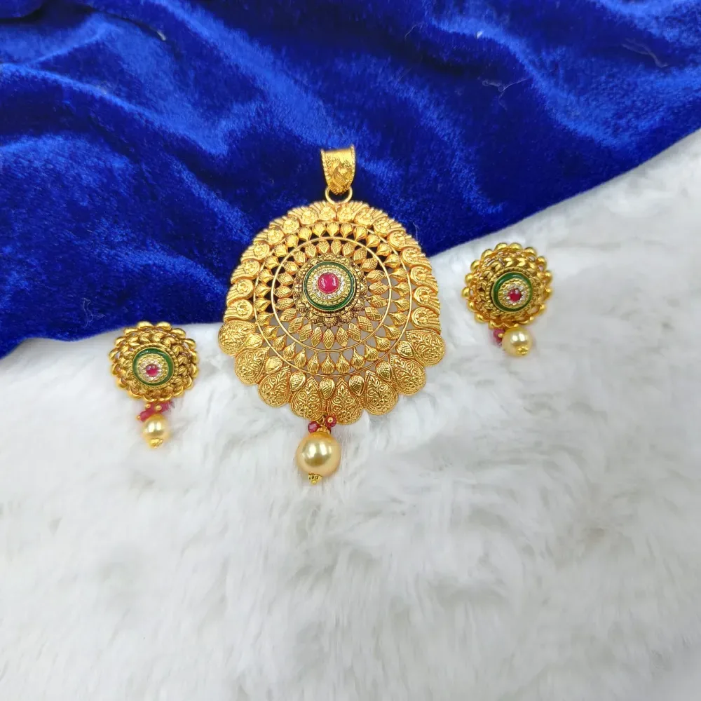 Pendant Set