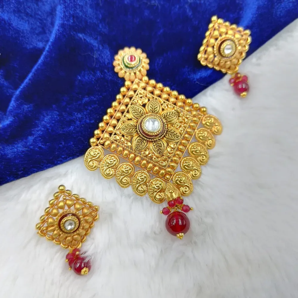 Pendant Set