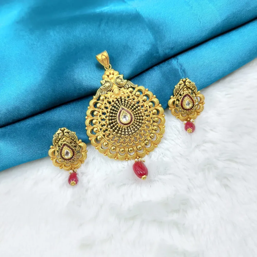 Pendant Set