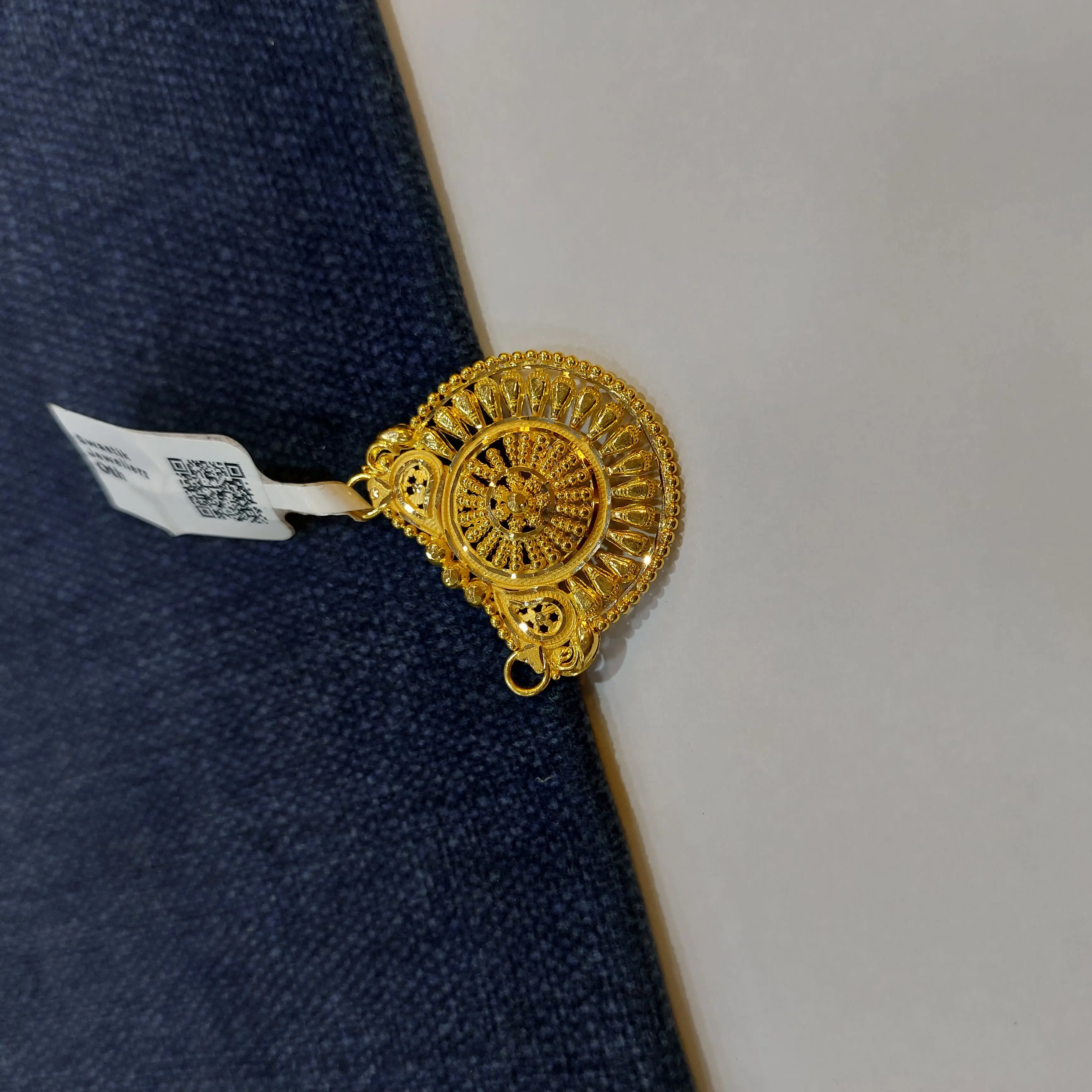 Mangalsutra Tanmaniy Pendant