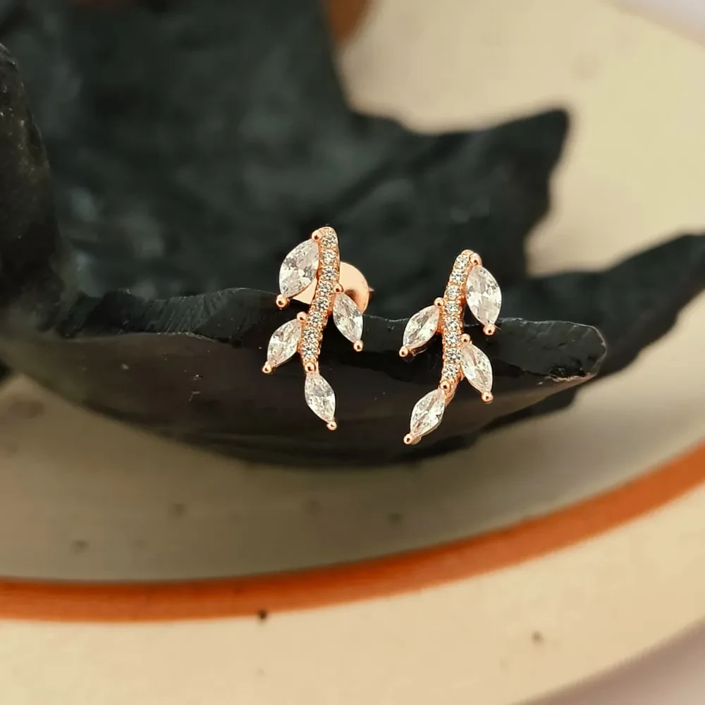 Minimalist Silver Earring