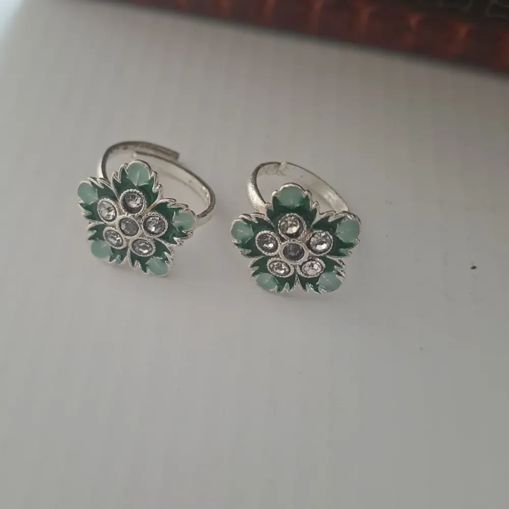 Meena Work Toe Rings