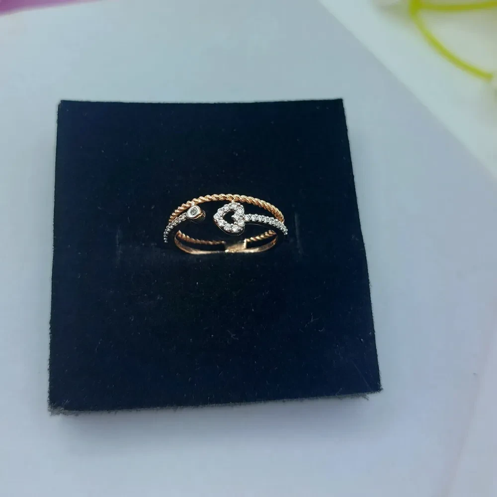Heart Sparkle 9kt Gold Ring