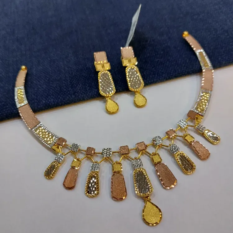 Style Ladies Rodium Necklace