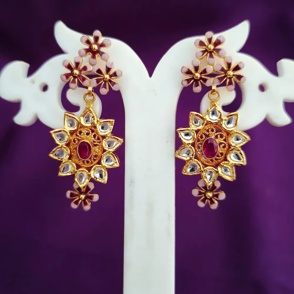Elegant Gold Earring