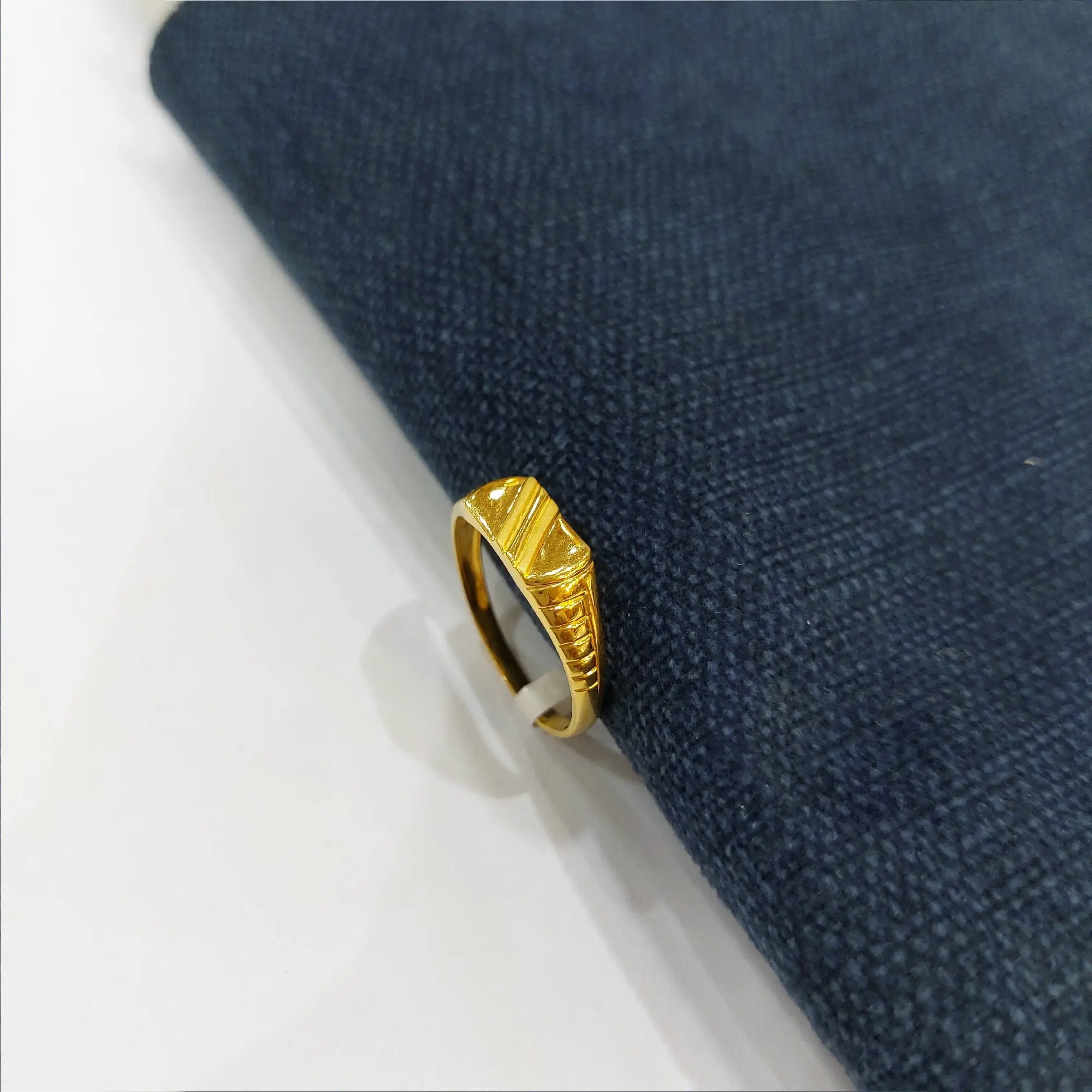 Gents Gold Ring