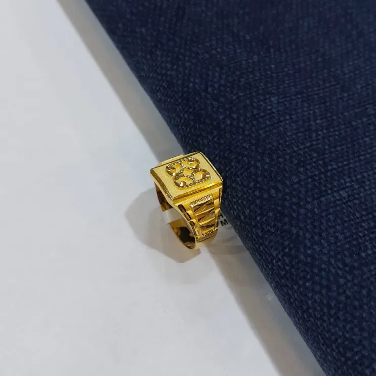 Fancy Gold Ring