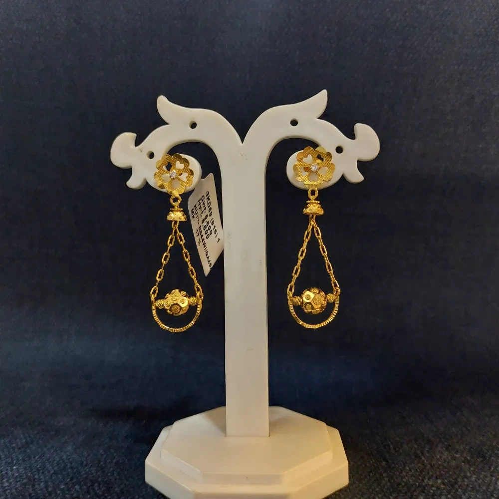 Style Gold Jhumka Design