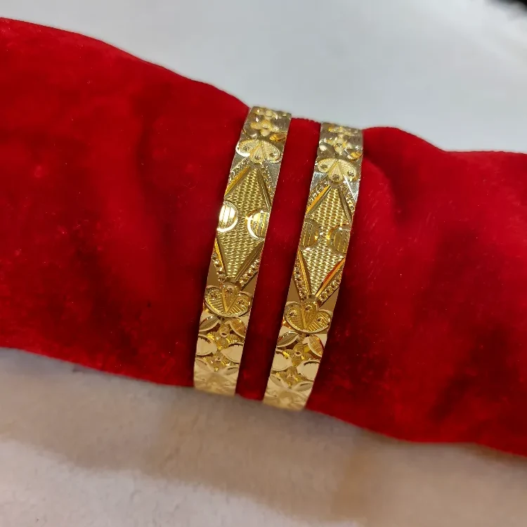 Style Gold Bangles