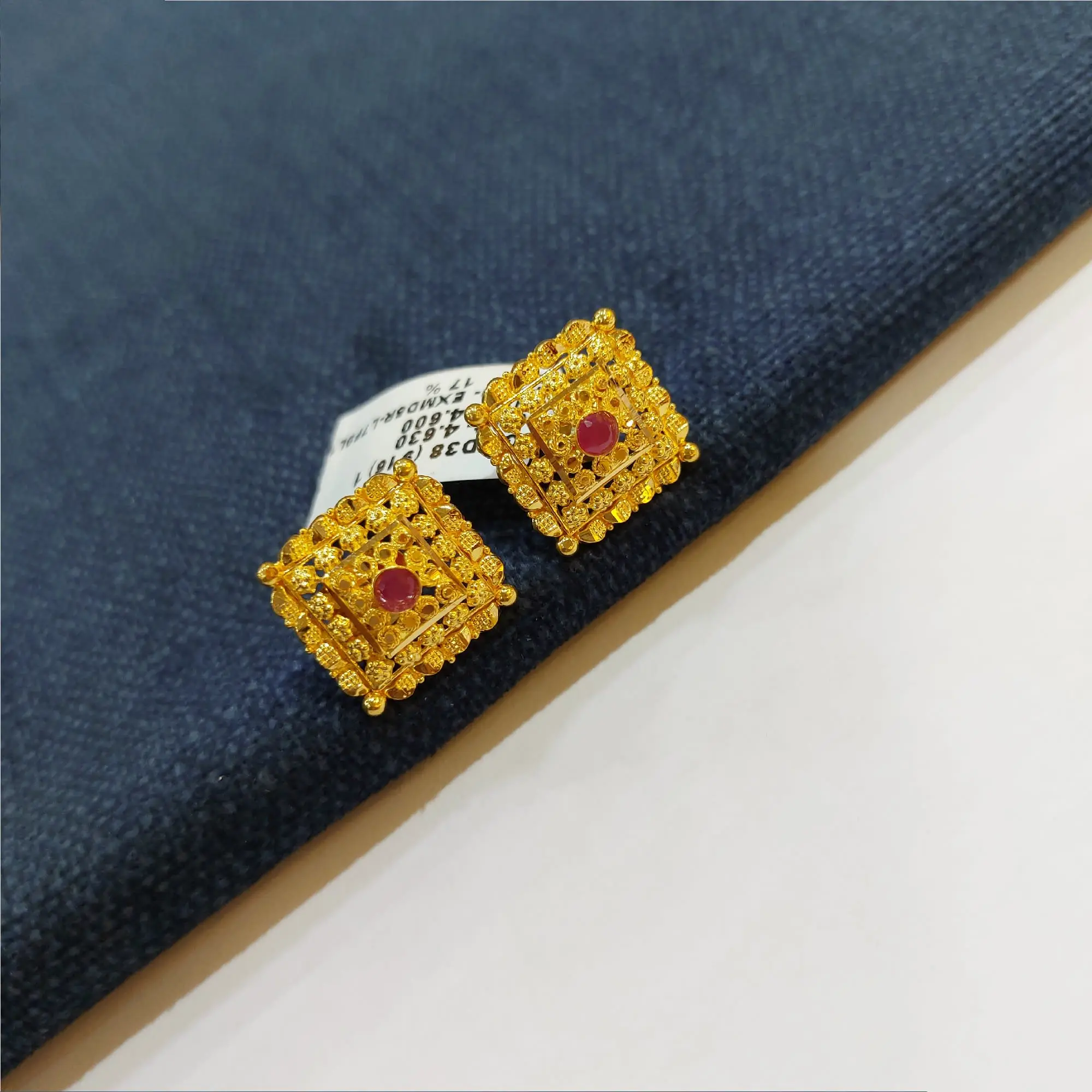 Trending Gold Tops