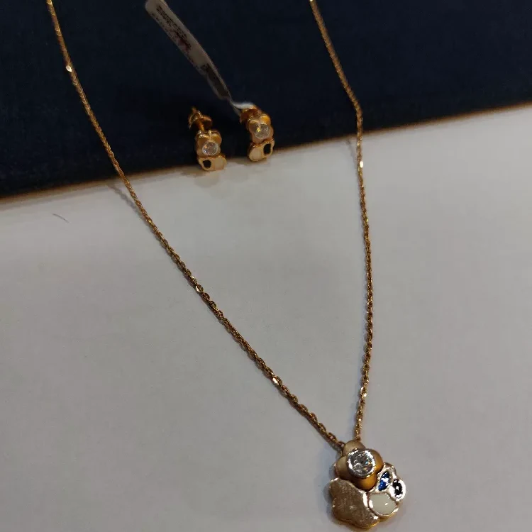 Style Rose Gold Necklace