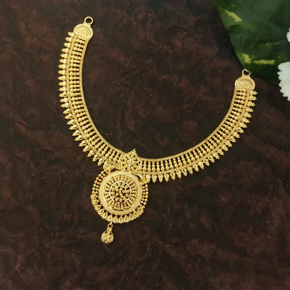 Trendy Traditional Gold Necklace