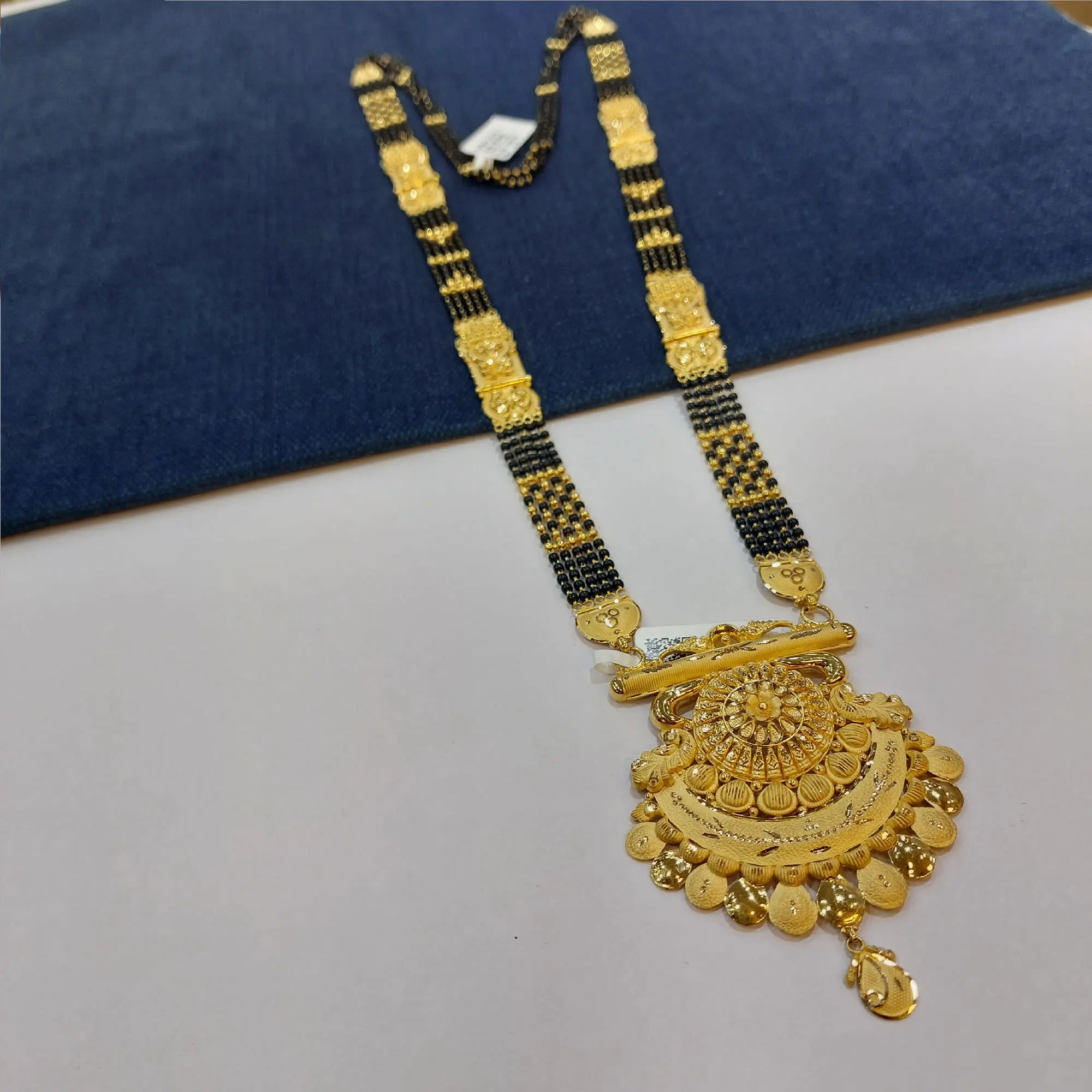 Trending Gold Mangalsutra