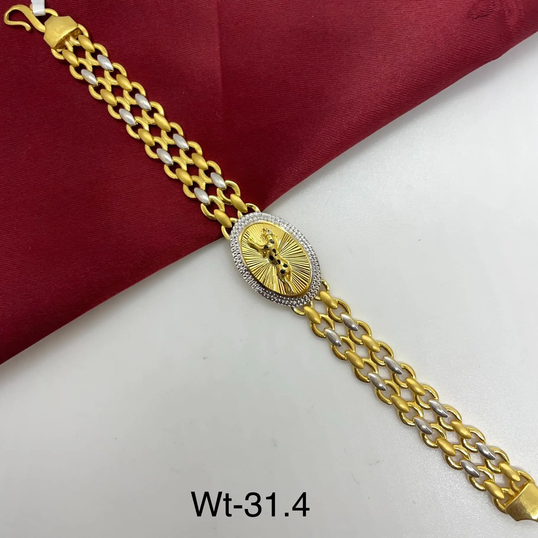 Trendy Jaguar Bracelet With Roadium
