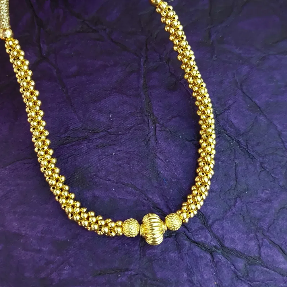 Beads lightweight Thushi Necklace