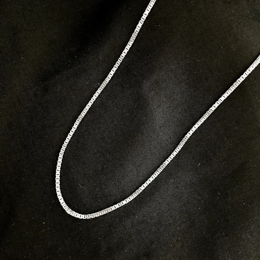 Mens lightweight Silver Chain