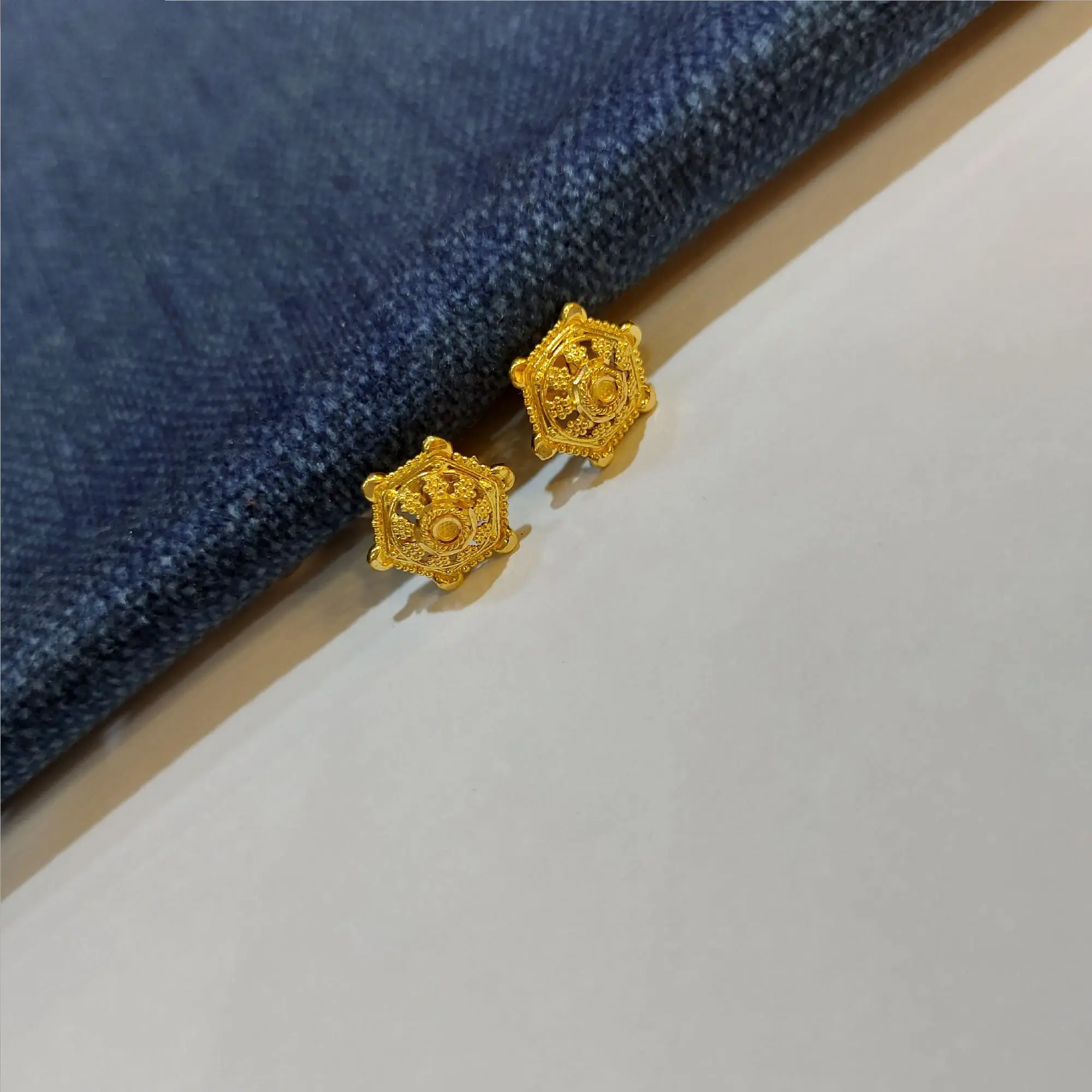 Trendy Gold Ladies Tops