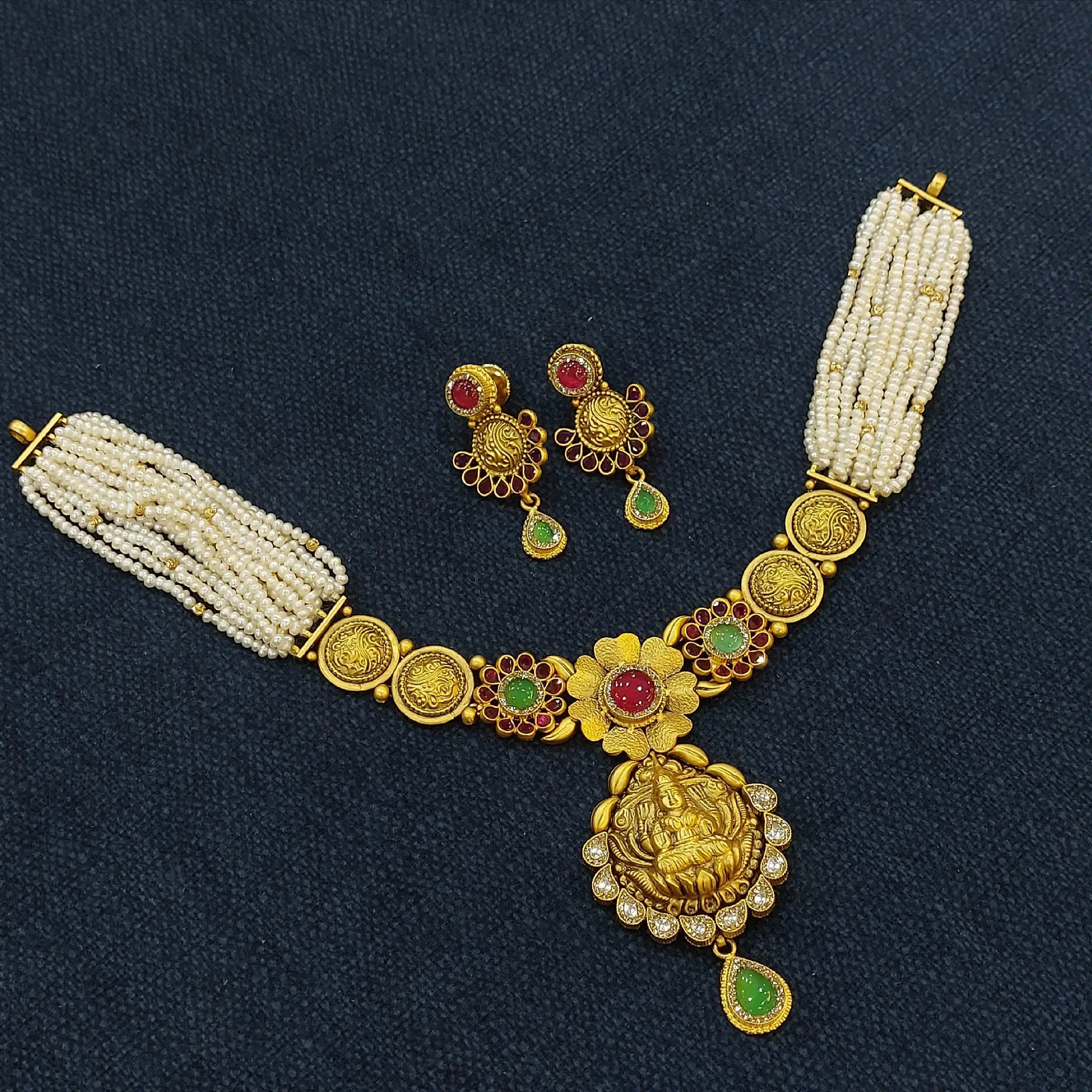 Trendy Gold Antique Necklace