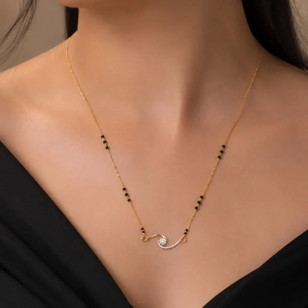 Minimalist 18k Gold Mangalsutra