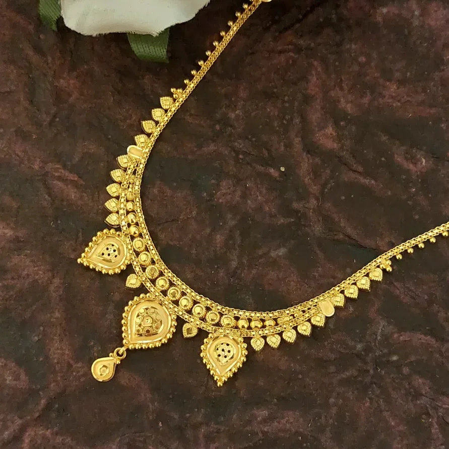 Trendy Lightweight Necklace