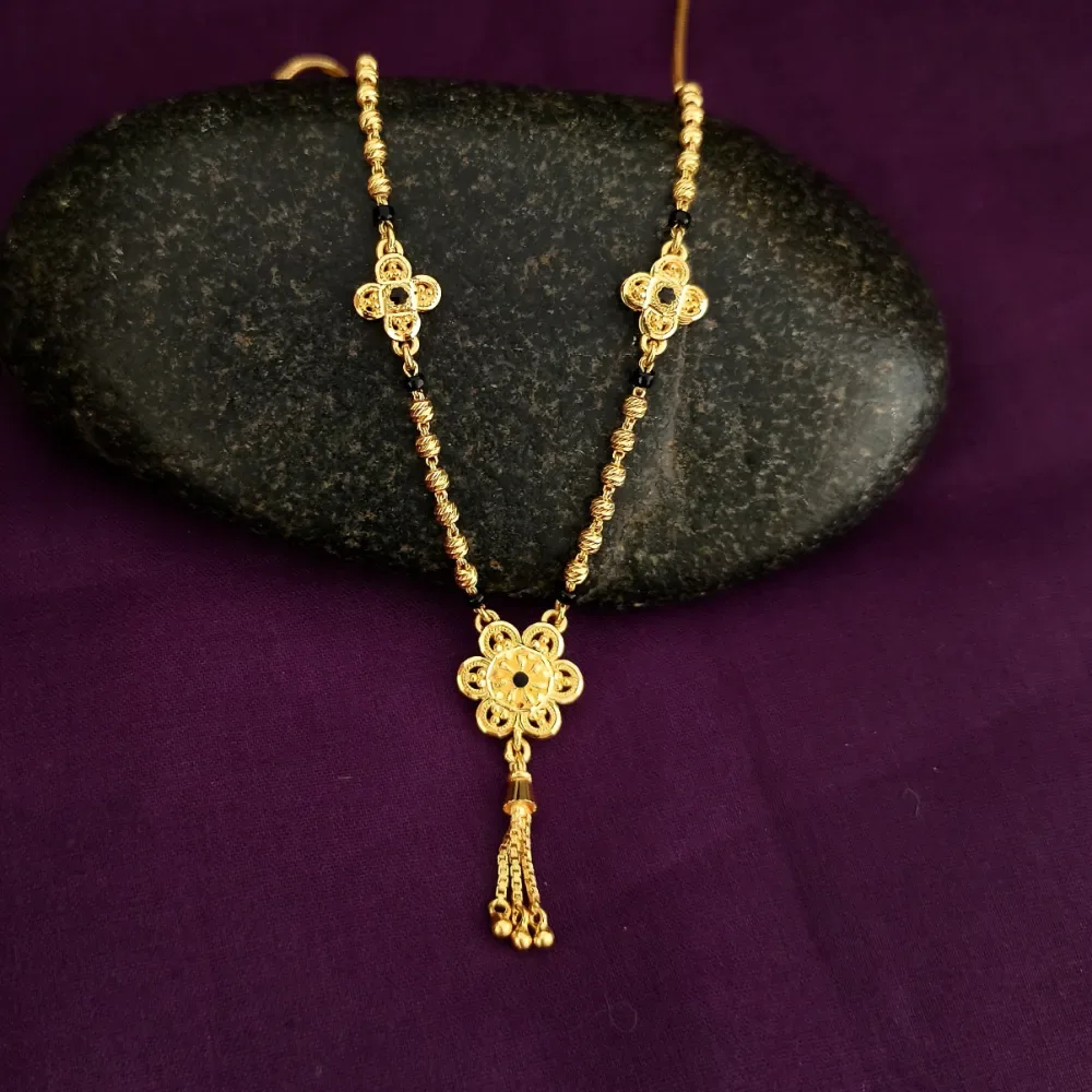 Flower Short Mangalsutra