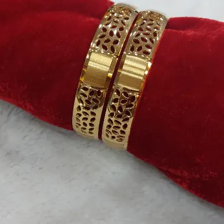 Trendy Gold Bangles