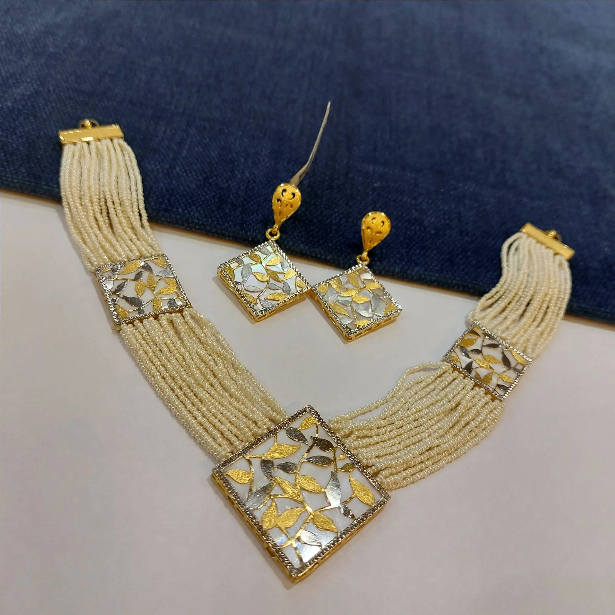 Gold Necklace With Mother Of Pearl