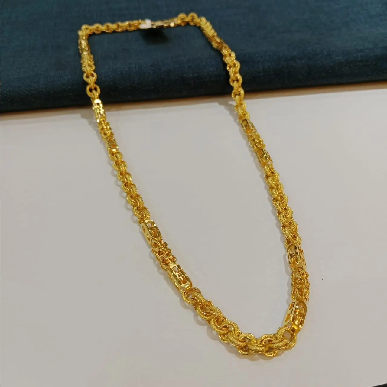 Holo Gold Chain With Trendy Luck