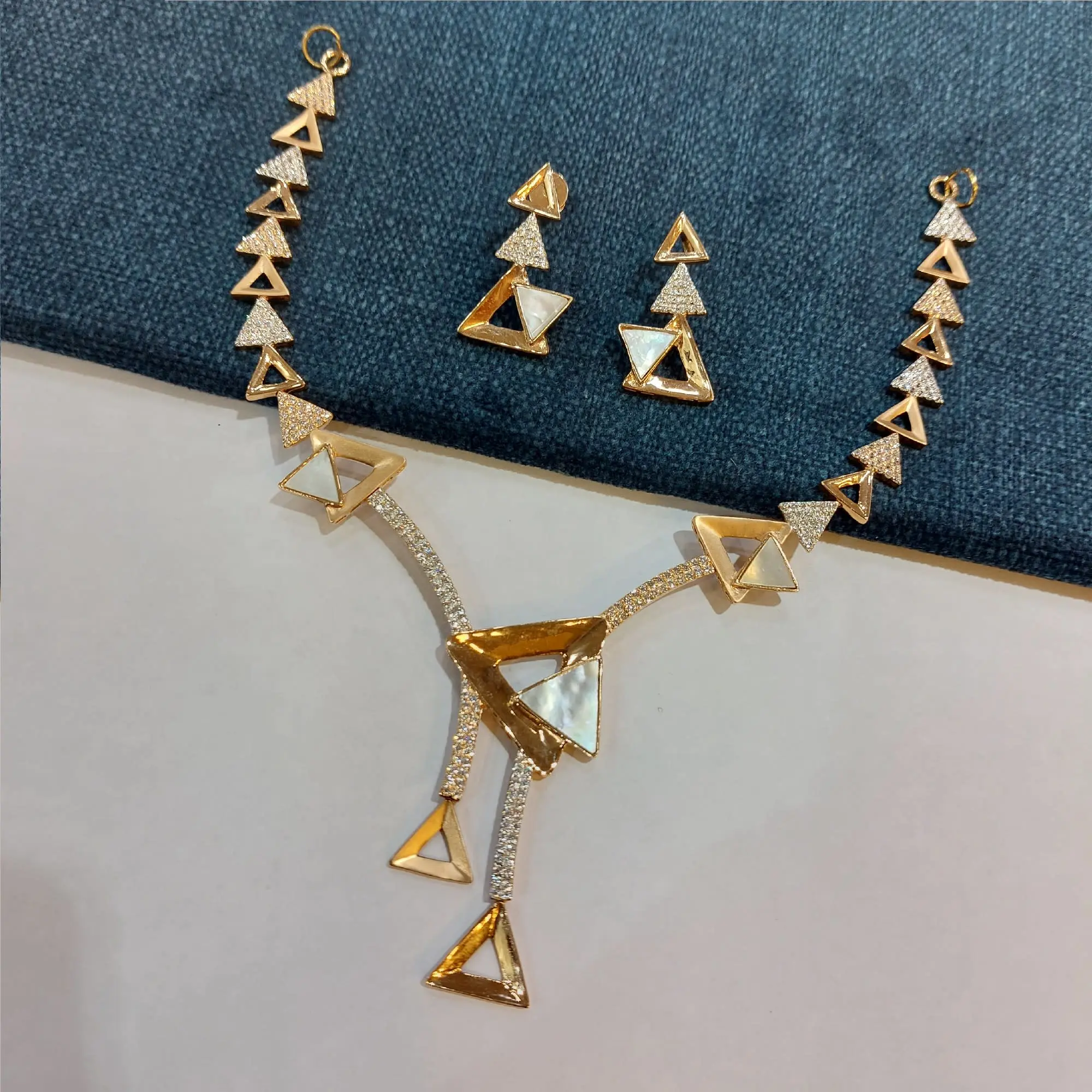 Trendy Rose Gold Necklace With American Diamond