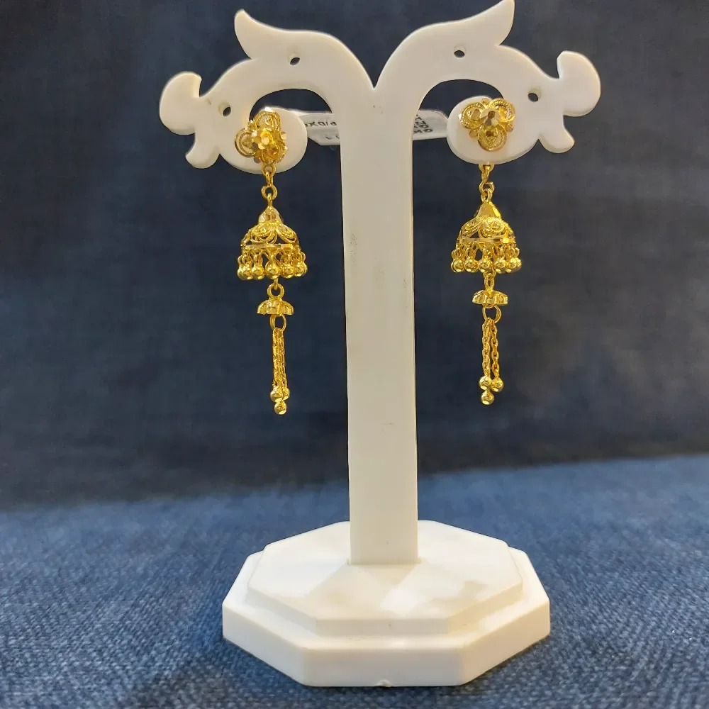 Trendy Gold Jhumka