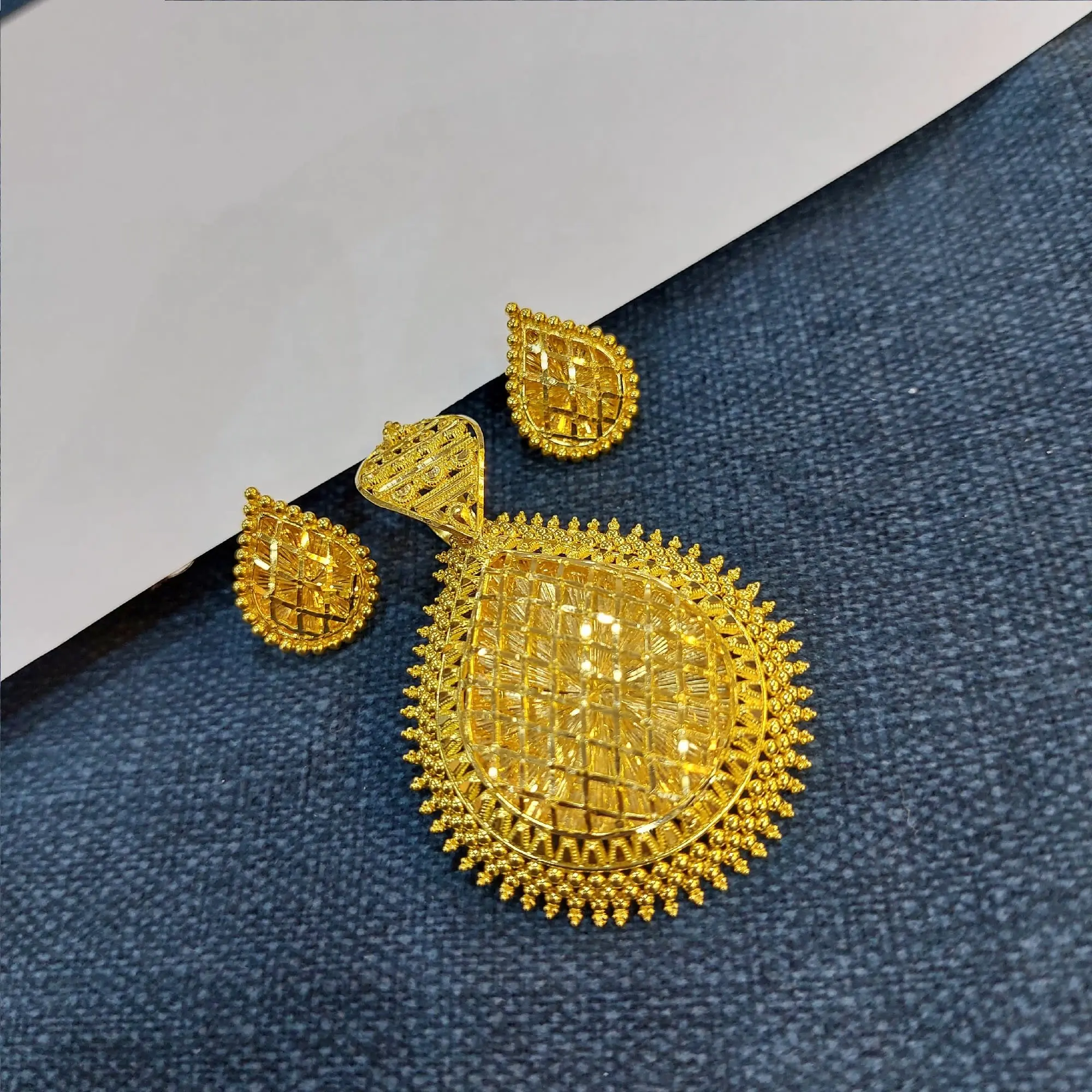 Mirror Work Classy Gold Pendant Set
