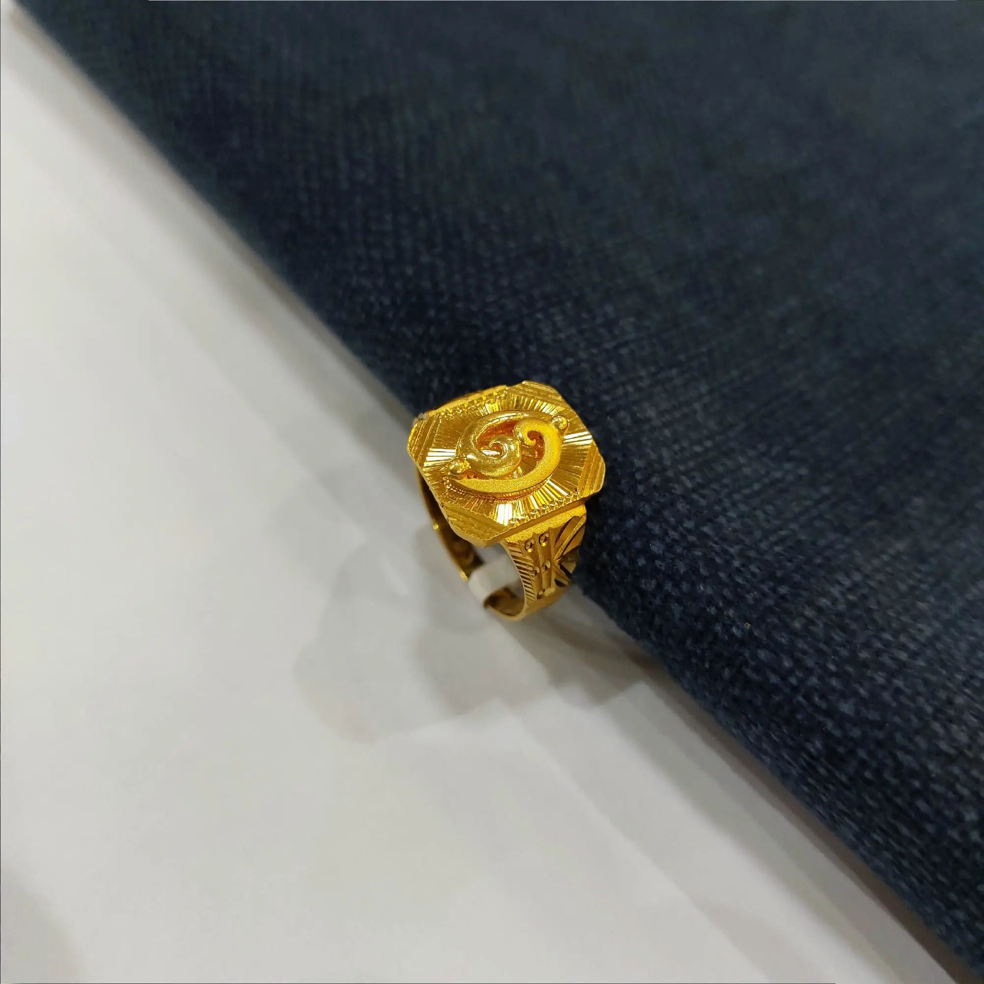 Gents Gold Ring