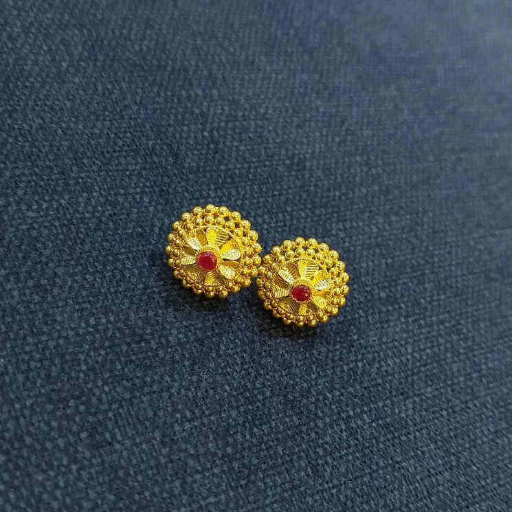 Style Gold Earrings
