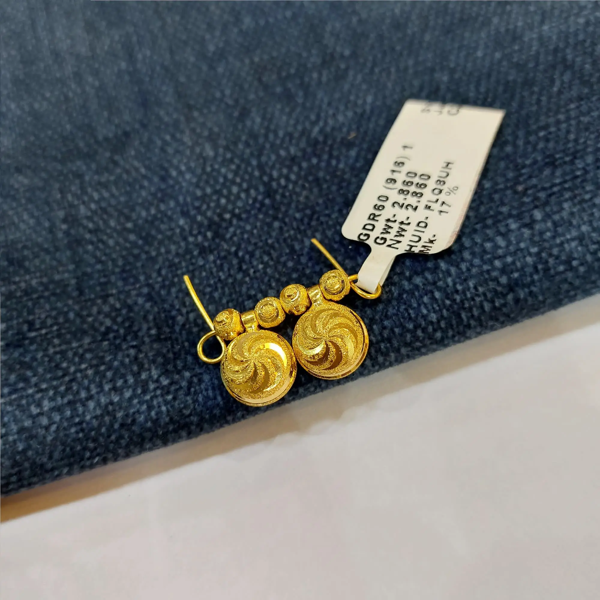 Trending Mangalsutra Wati Pendant