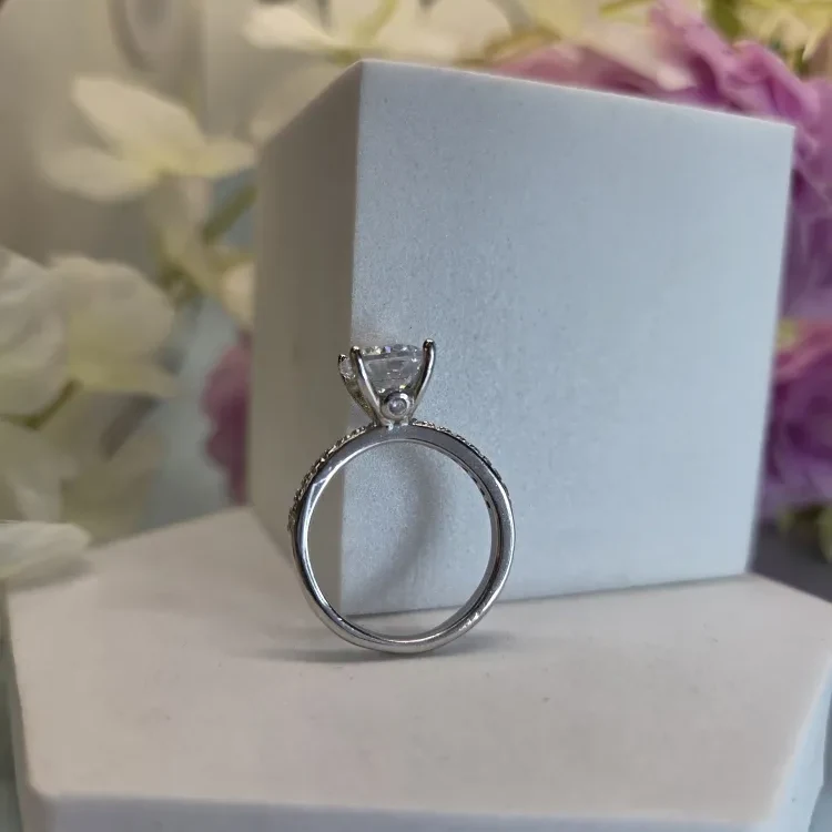 Solitaire Silver Ring