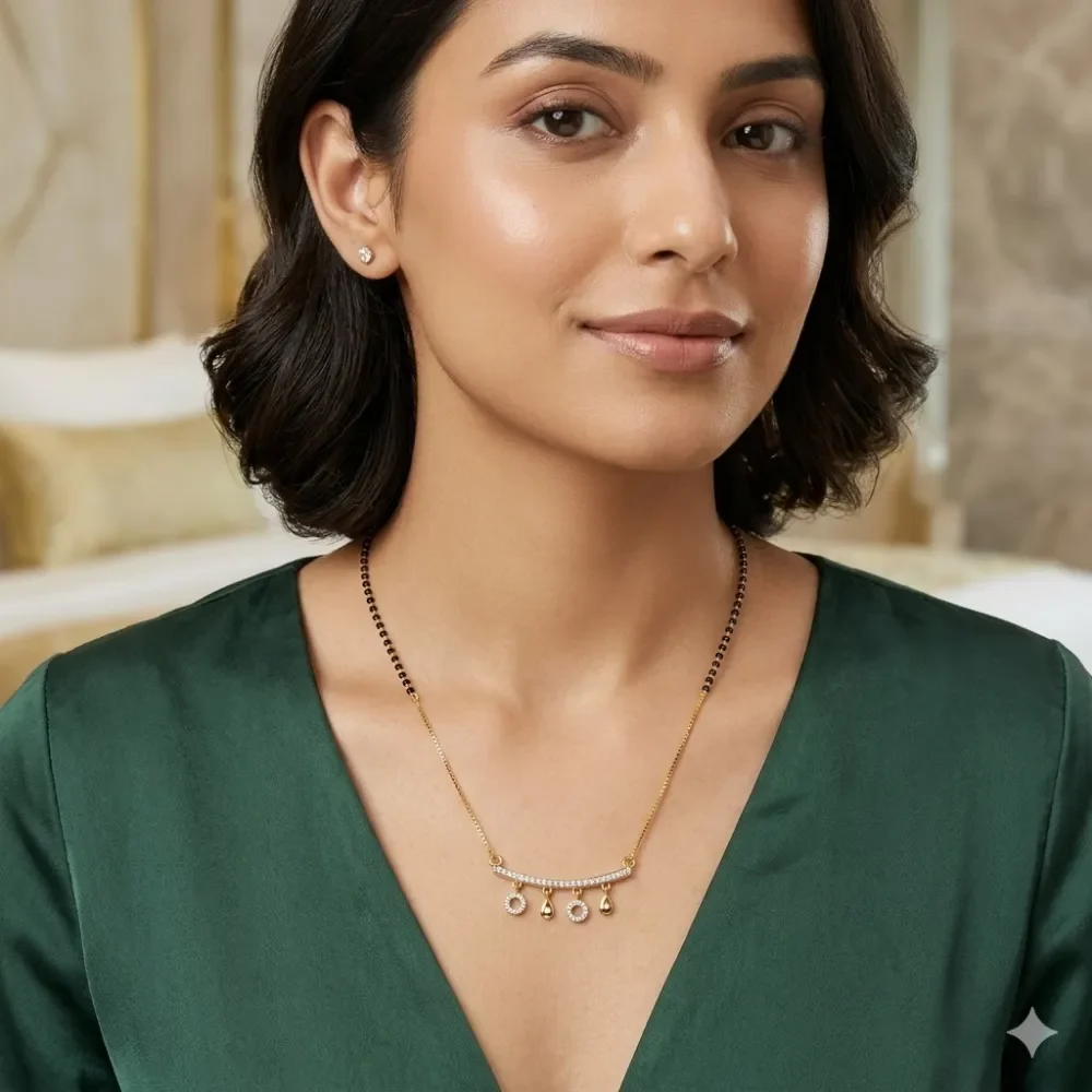 18k Gold Geometric Charm Mangalsutra