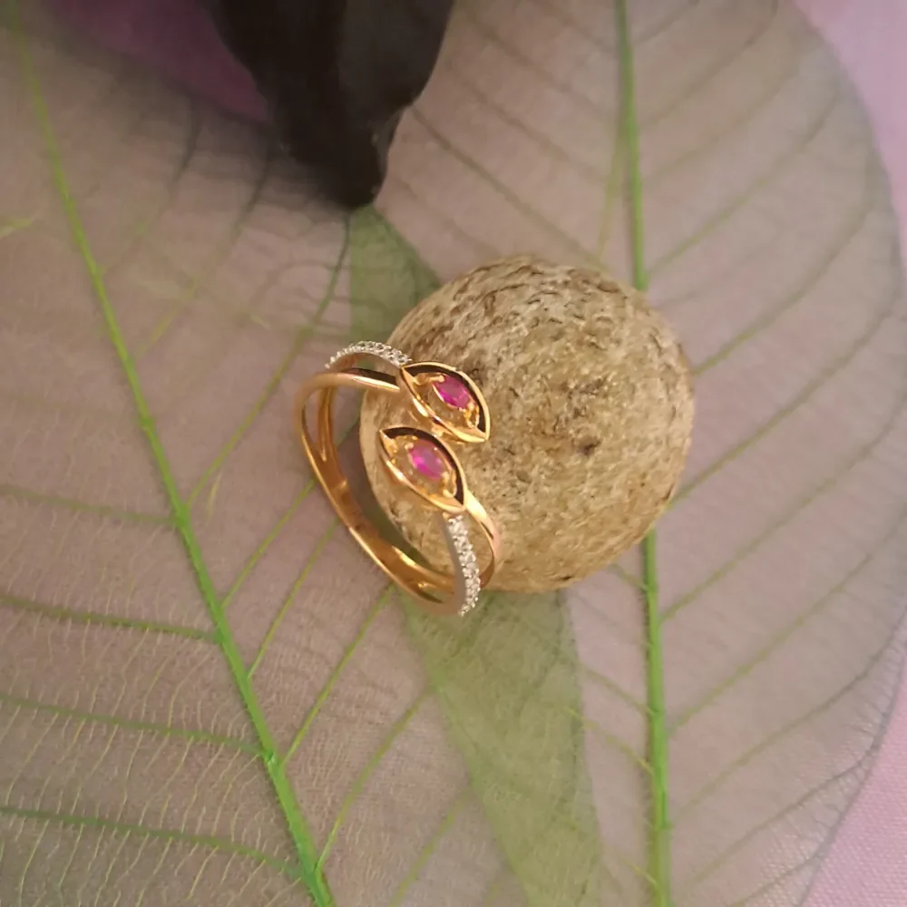Trendy Ruby Colour Stone Ring