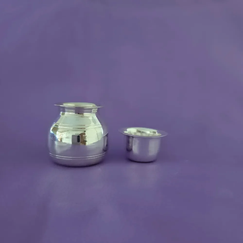 small size Lota-Pela