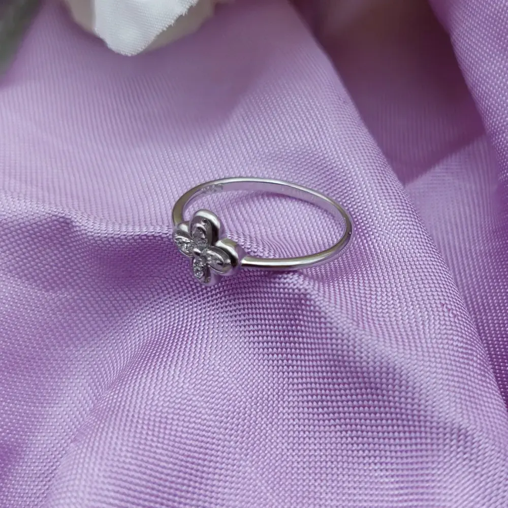 925 Silver Four-Petal Floral Ring
