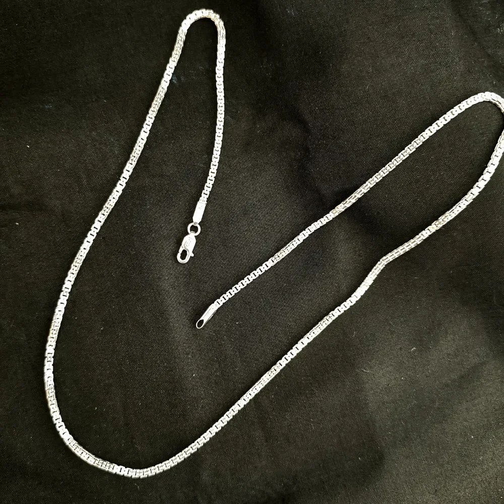 Mens lightweight Silver Chain