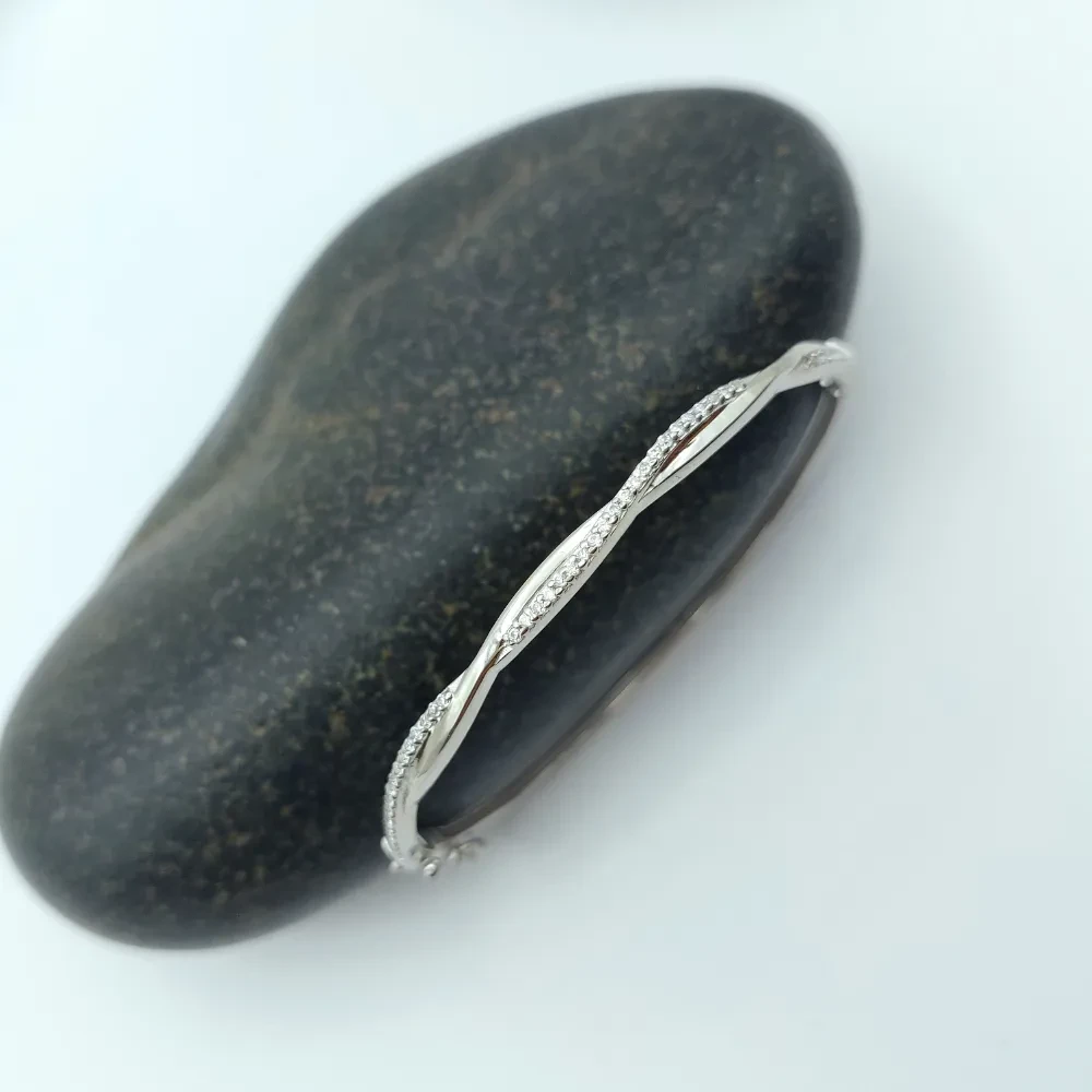 Elegant Twisted Silver Bracelet