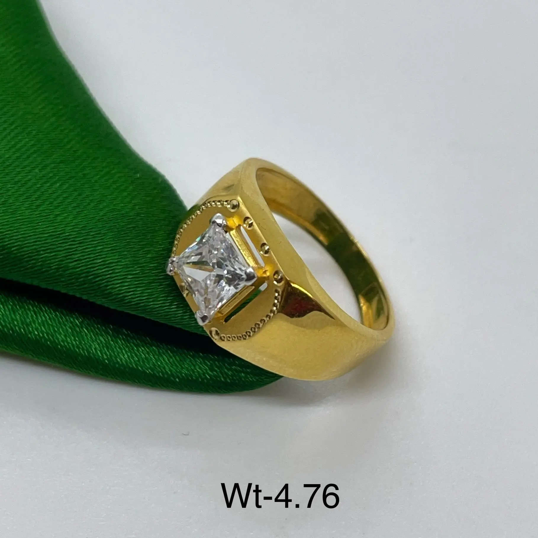 Single Stone Gents Ring