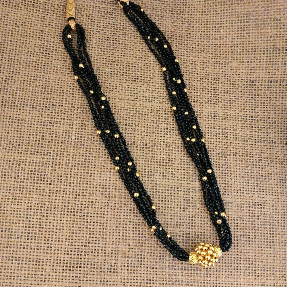 Elegant lightweight 22k Gold Necklace for women