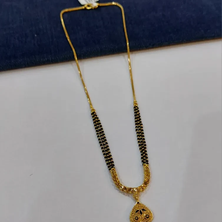 Style Mangalsutra With Fancy Wati