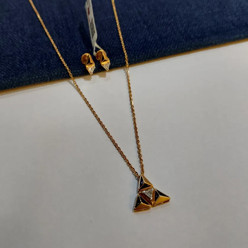 Style Rose Gold Necklace