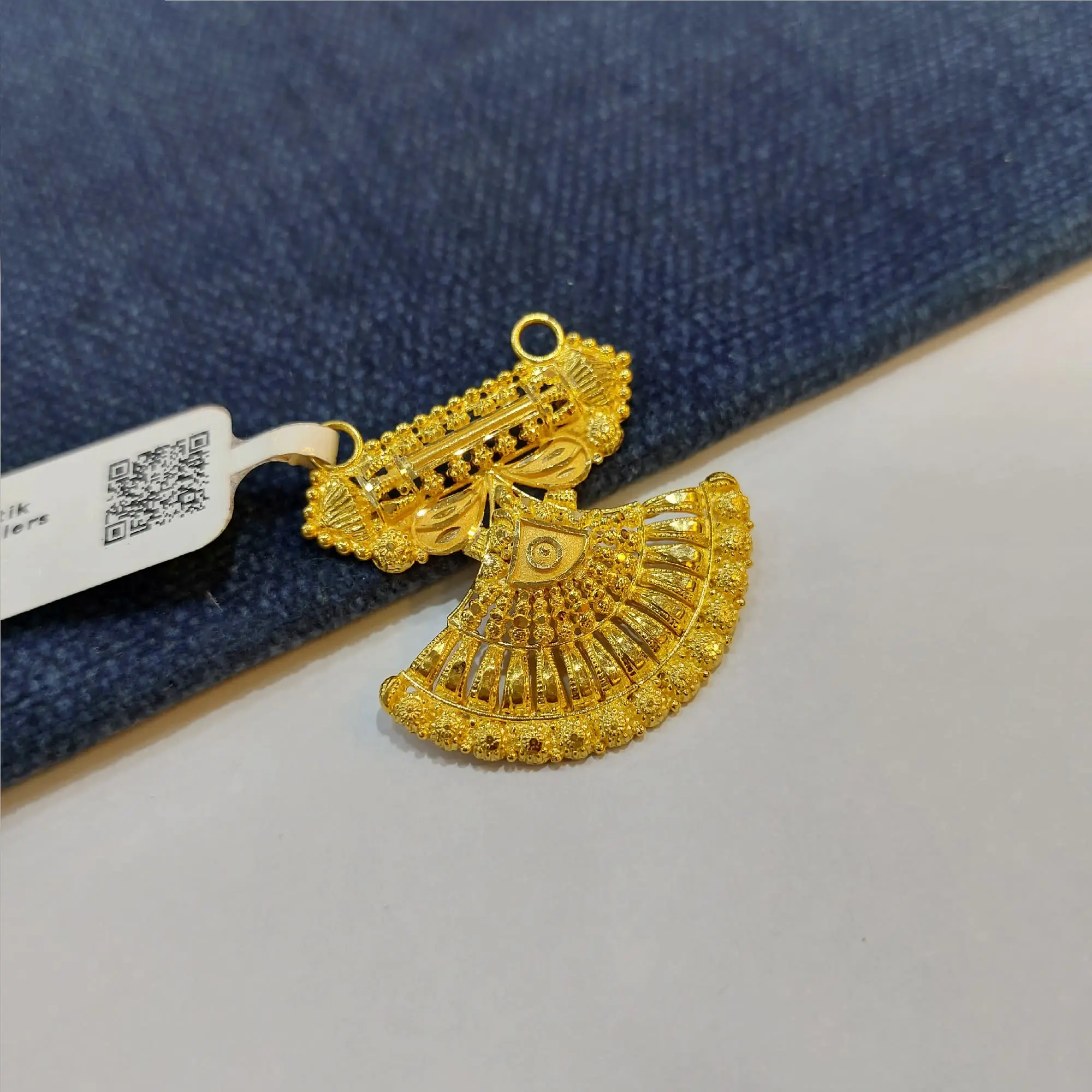 Gold Mangalsutra Pendant